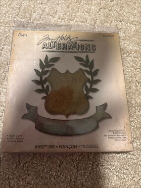 NEW Sizzix Tim Holtz Alterations Die Regal Crest #656637 Bigz Retired NIB